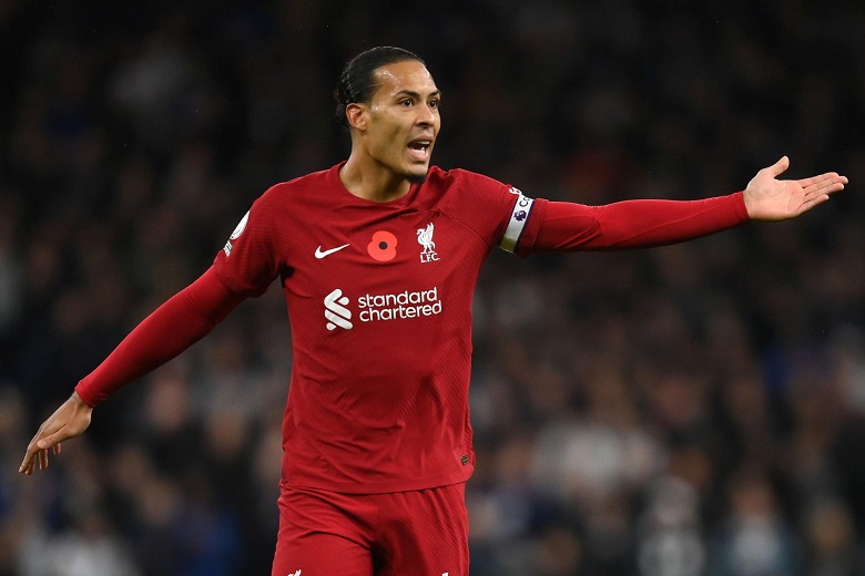 Liverpool đón Van Dijk trở lại ở Lễ tặng quà, đau đầu vì 2 ngôi sao - Ảnh 2