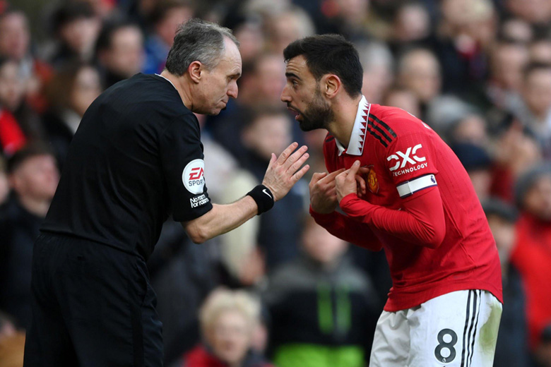 Tại sao bàn thắng của Bruno Fernandes vào lưới Man City lại được công nhận? - Ảnh 2